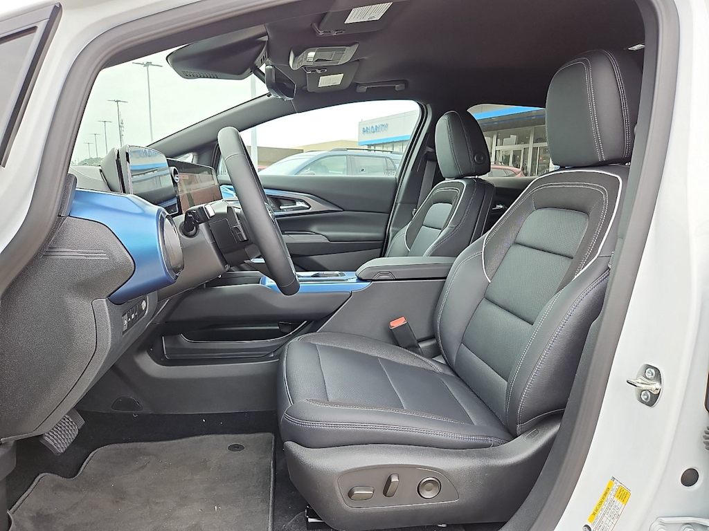 2026 Chevrolet Equinox EV 2LT - Photo 8