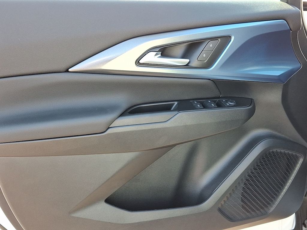 Thumbnail: 2026 Chevrolet Equinox - 15