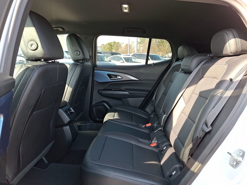 Thumbnail: 2026 Chevrolet Equinox - 9