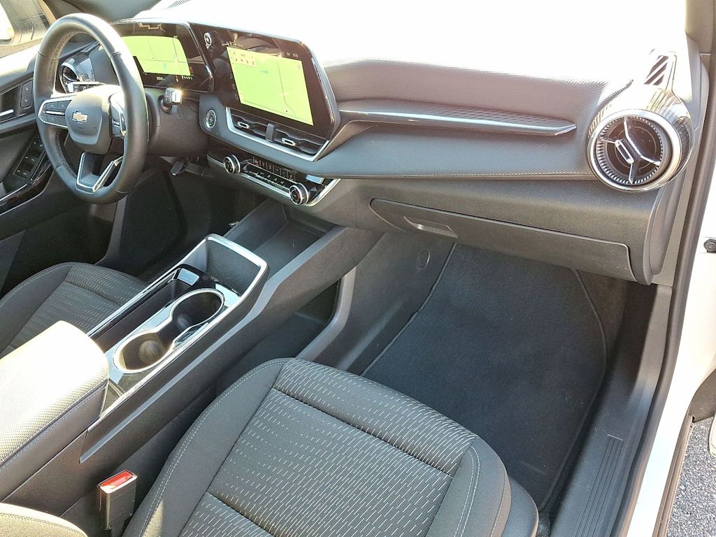 Thumbnail: 2025 Chevrolet Equinox - 36