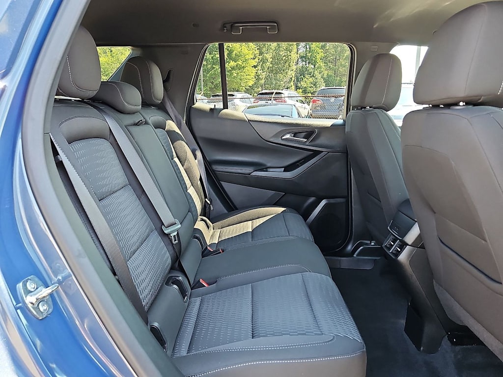 Thumbnail: 2025 Chevrolet Equinox - 37