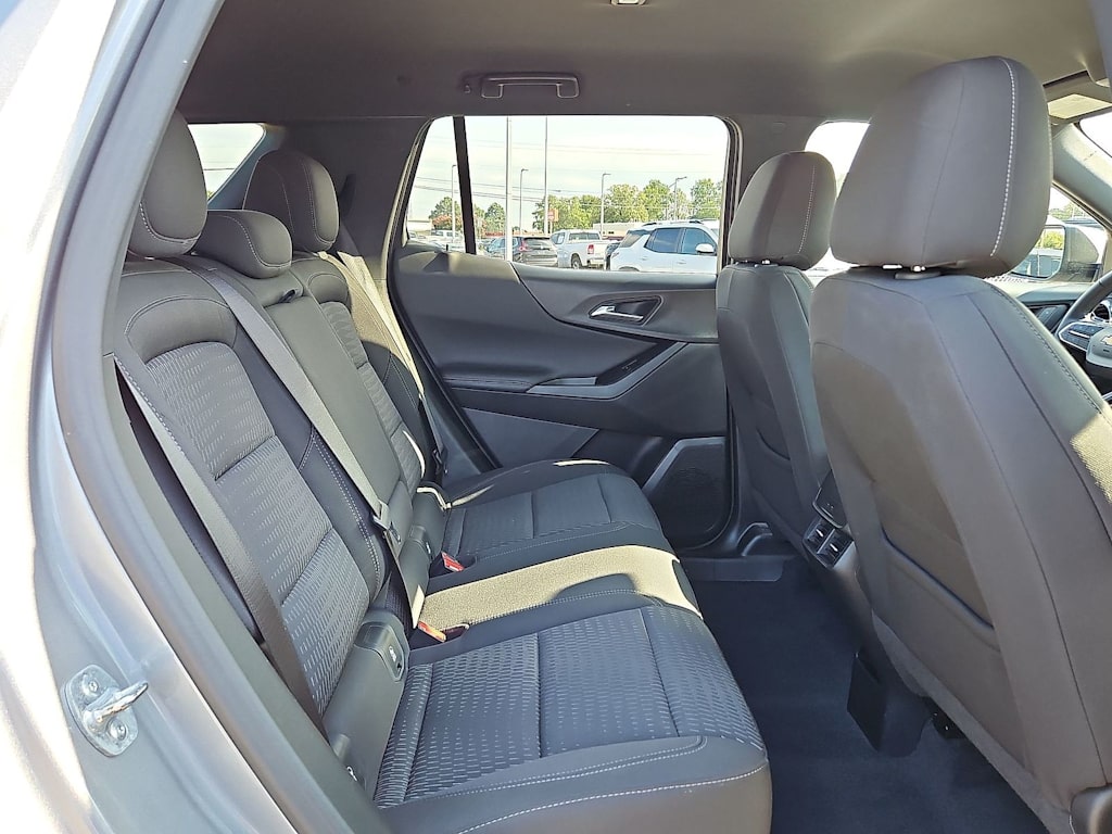 Thumbnail: 2025 Chevrolet Equinox - 37