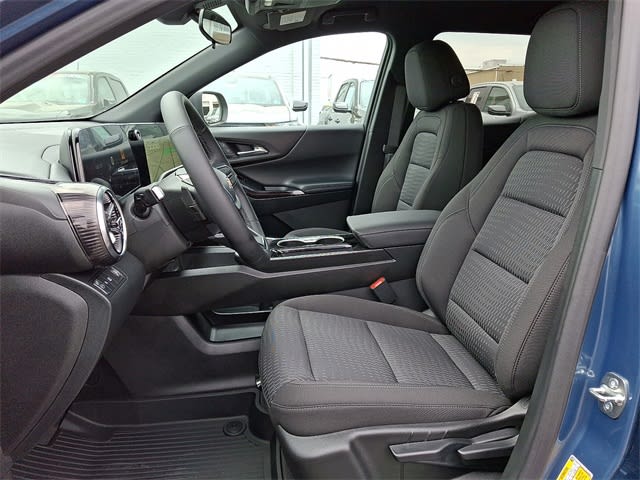 2025 Chevrolet Equinox LT 8