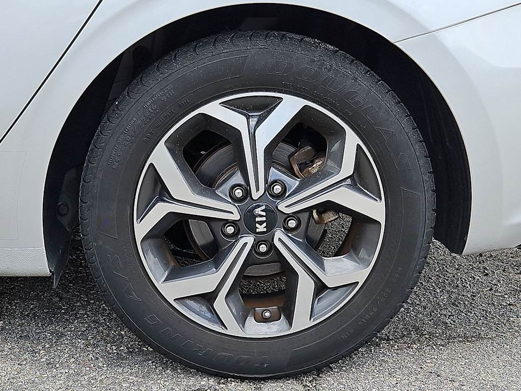 Thumbnail: 2020 Kia Forte - 7