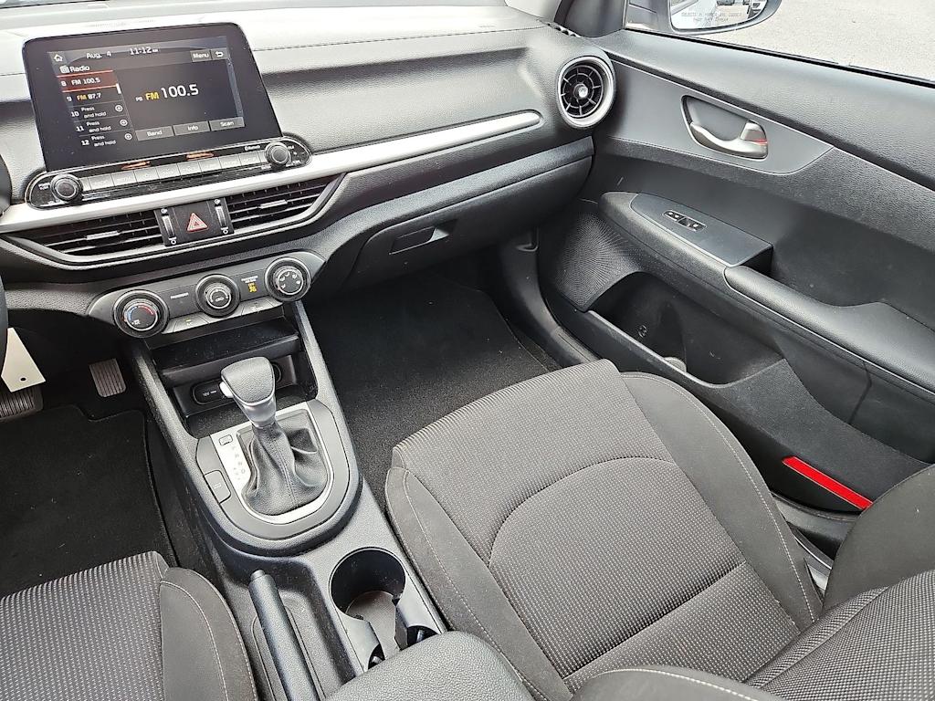 Thumbnail: 2020 Kia Forte - 15