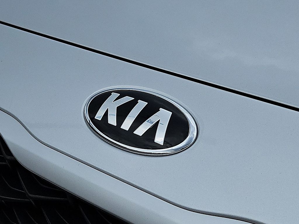 Thumbnail: 2020 Kia Forte - 34