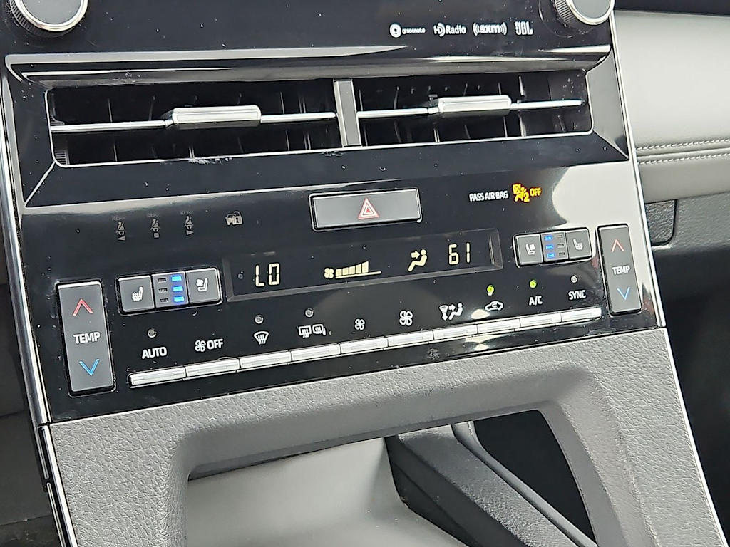 Thumbnail: 2020 Toyota Avalon - 30