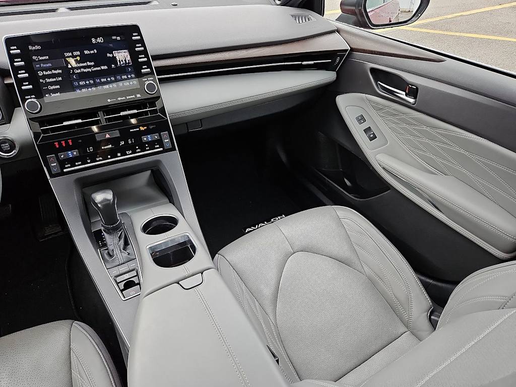 Thumbnail: 2020 Toyota Avalon - 11