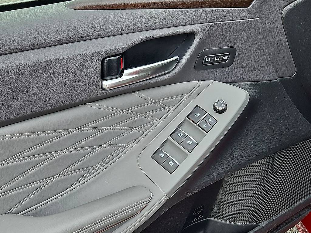 Thumbnail: 2020 Toyota Avalon - 35