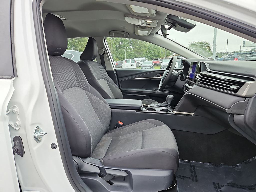 Thumbnail: 2025 Toyota Camry - 11