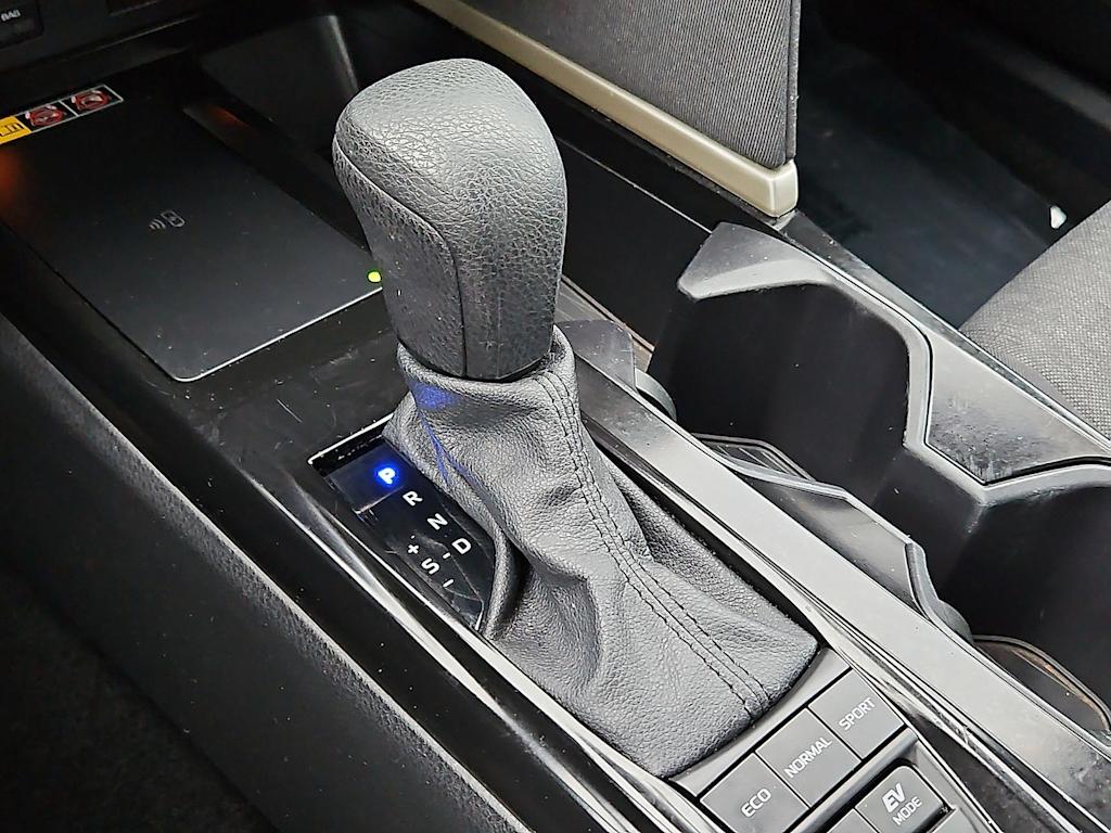 Thumbnail: 2025 Toyota Camry - 16