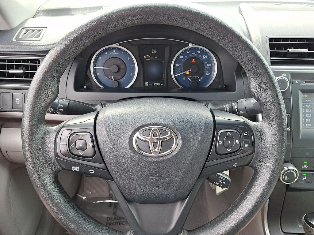 Thumbnail: 2016 Toyota Camry - 12