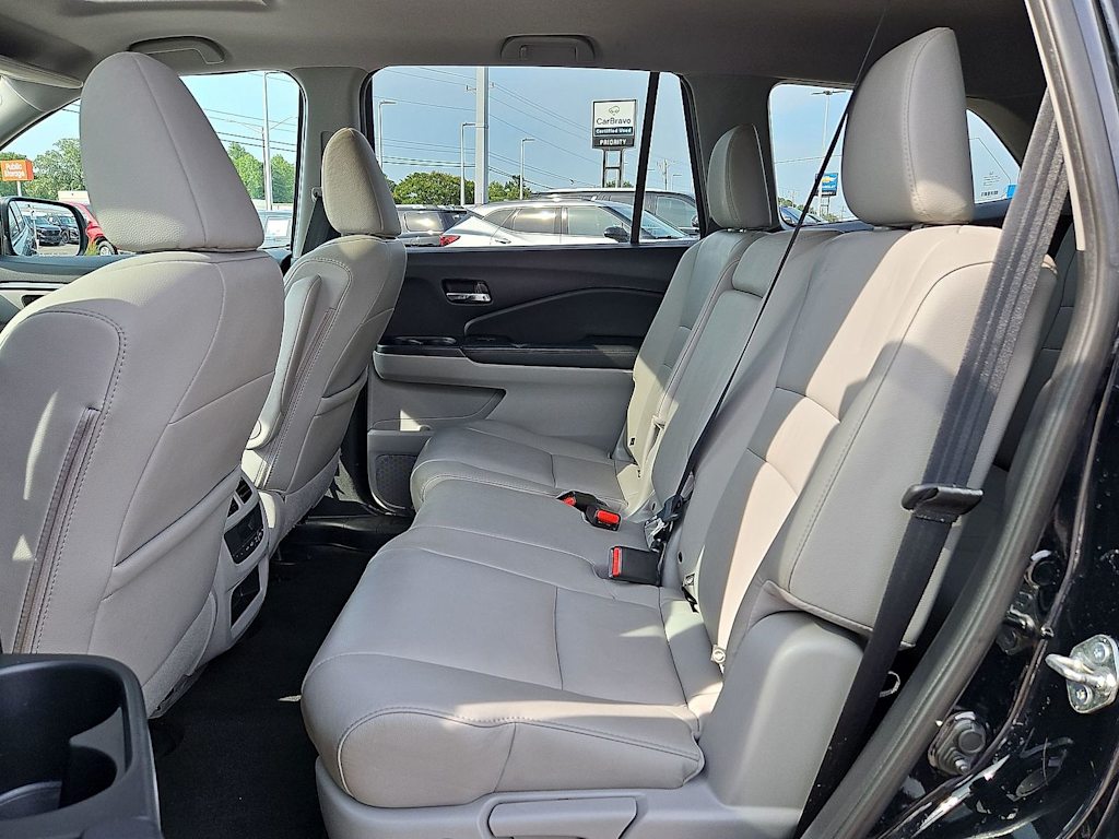 Thumbnail: 2018 Honda Pilot - 36