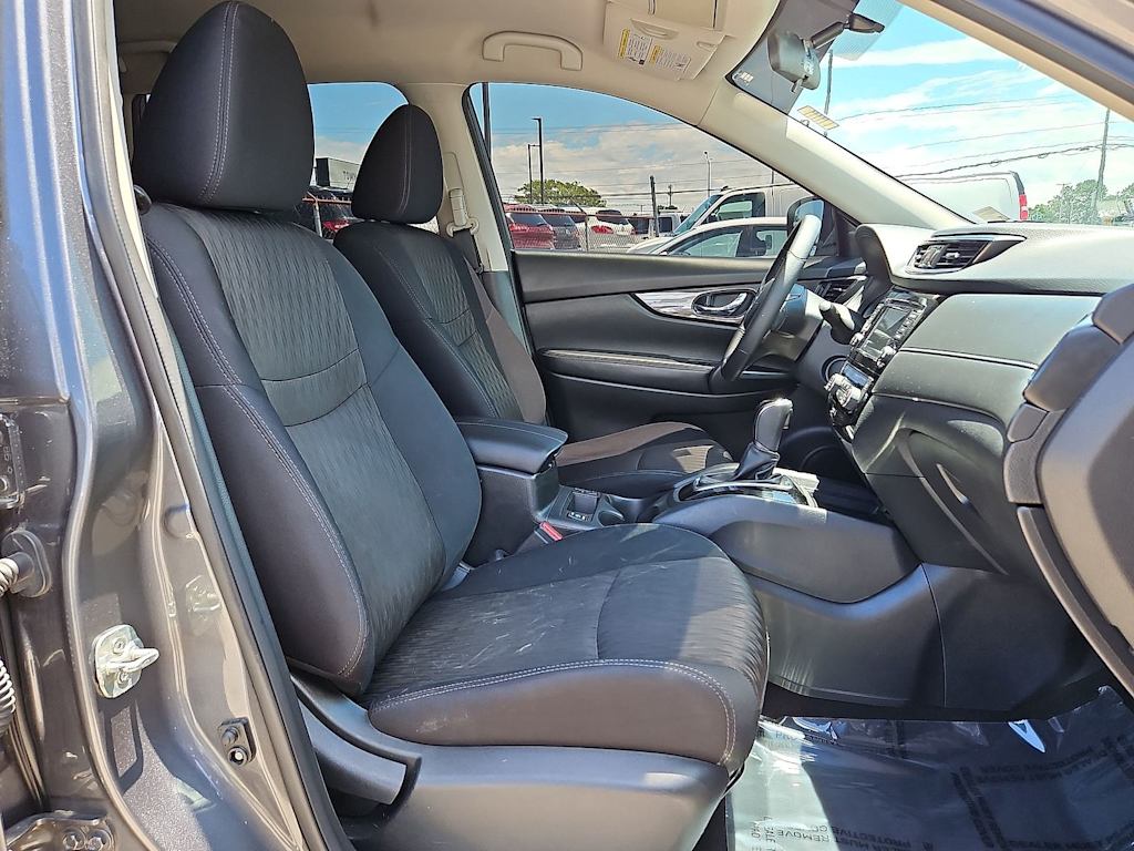 Thumbnail: 2018 Nissan Rogue - 10