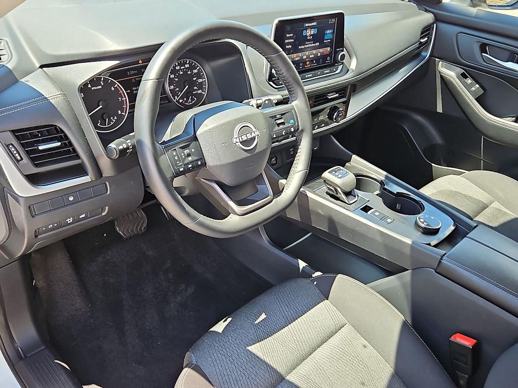Thumbnail: 2025 Nissan Rogue - 25