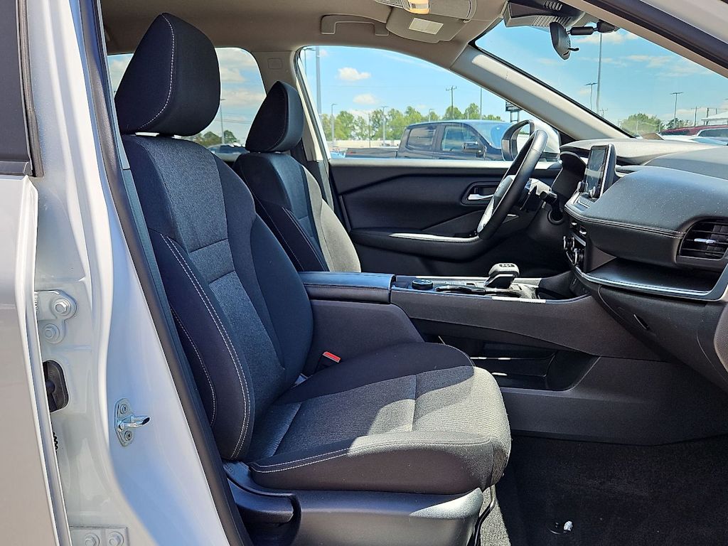 Thumbnail: 2025 Nissan Rogue - 11