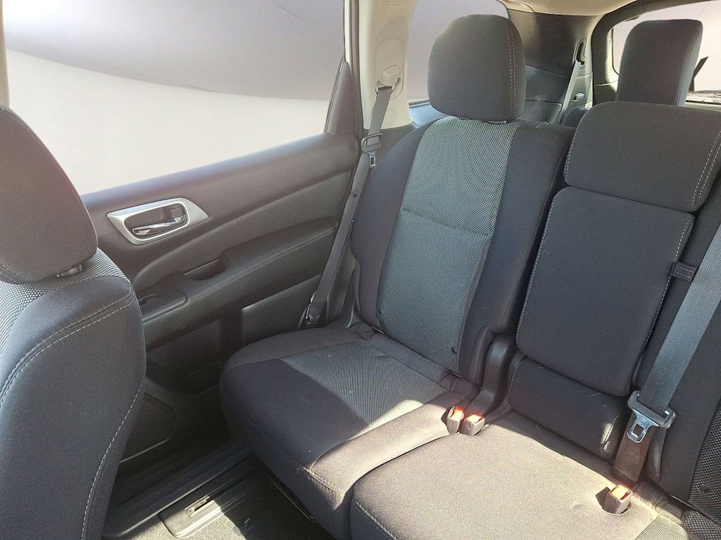 Thumbnail: 2020 Nissan Pathfinder - 8