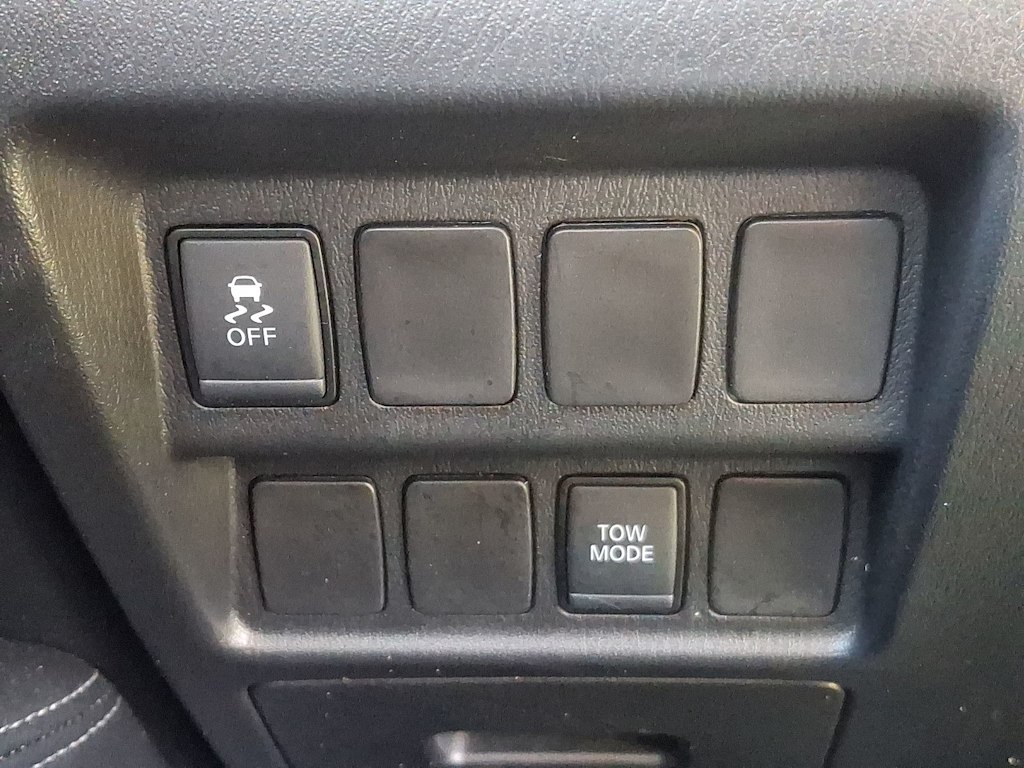 Thumbnail: 2020 Nissan Pathfinder - 21