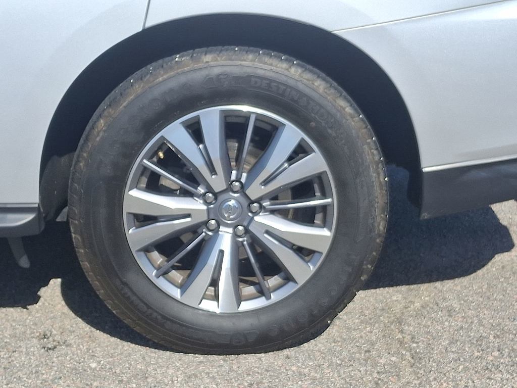 Thumbnail: 2020 Nissan Pathfinder - 4