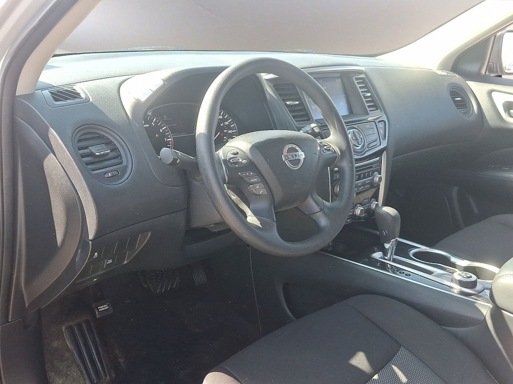 Thumbnail: 2020 Nissan Pathfinder - 9