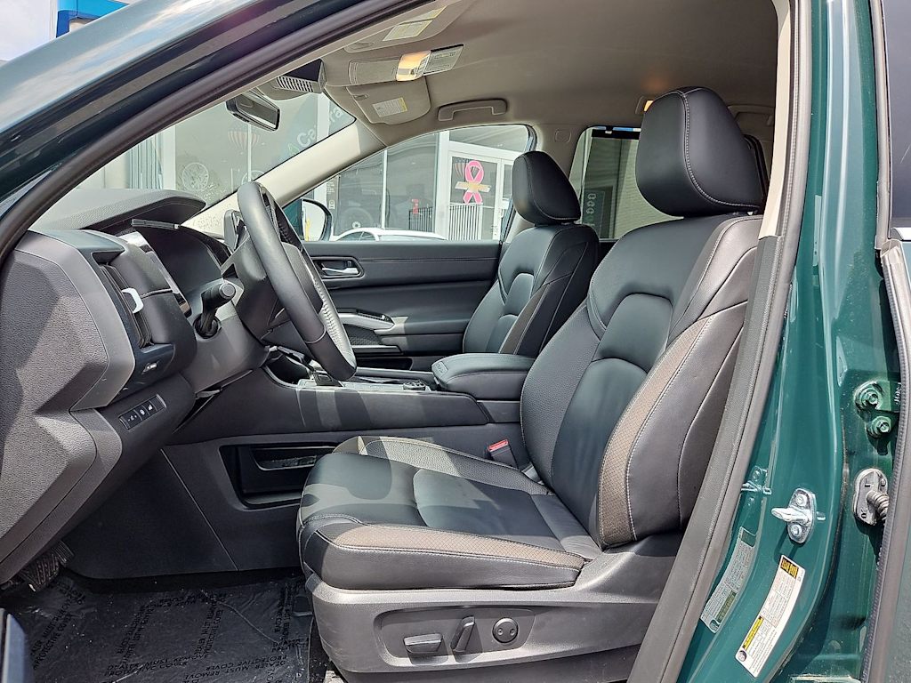 Thumbnail: 2025 Nissan Pathfinder - 10