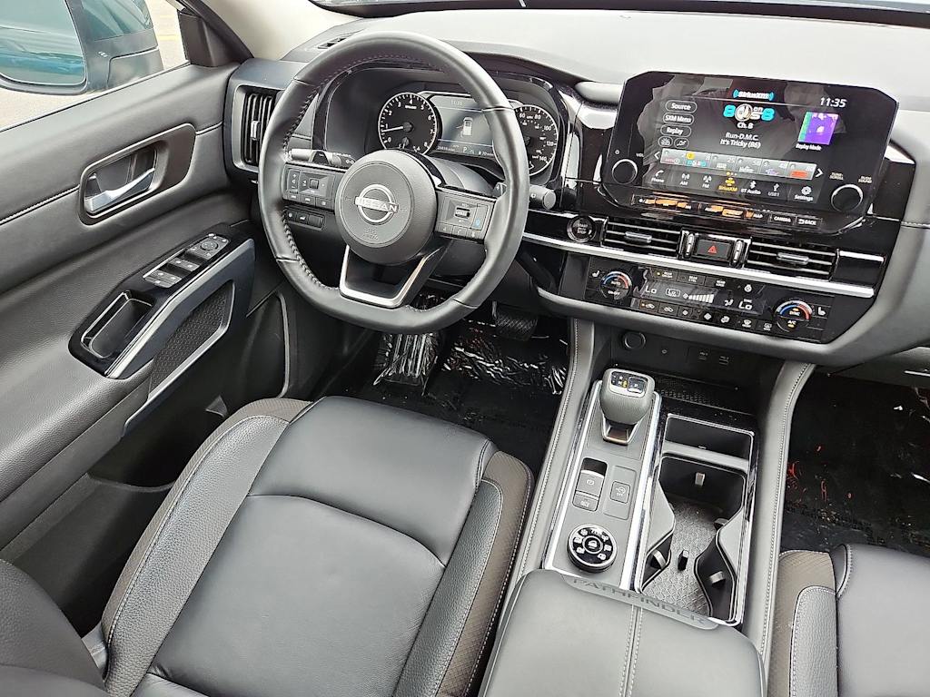 Thumbnail: 2025 Nissan Pathfinder - 2