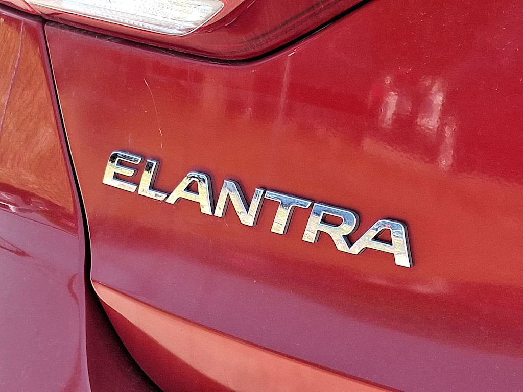 Thumbnail: 2018 Hyundai Elantra - 36