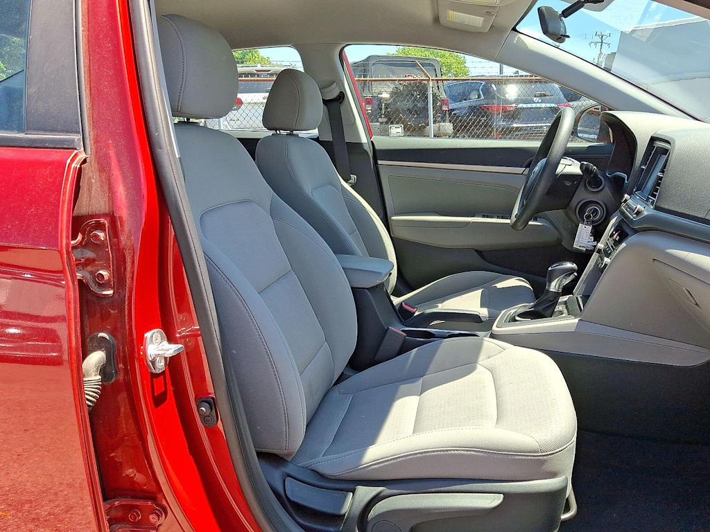Thumbnail: 2018 Hyundai Elantra - 11