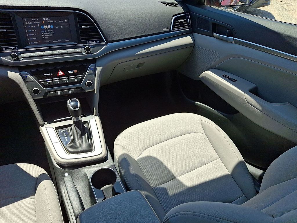 Thumbnail: 2018 Hyundai Elantra - 16