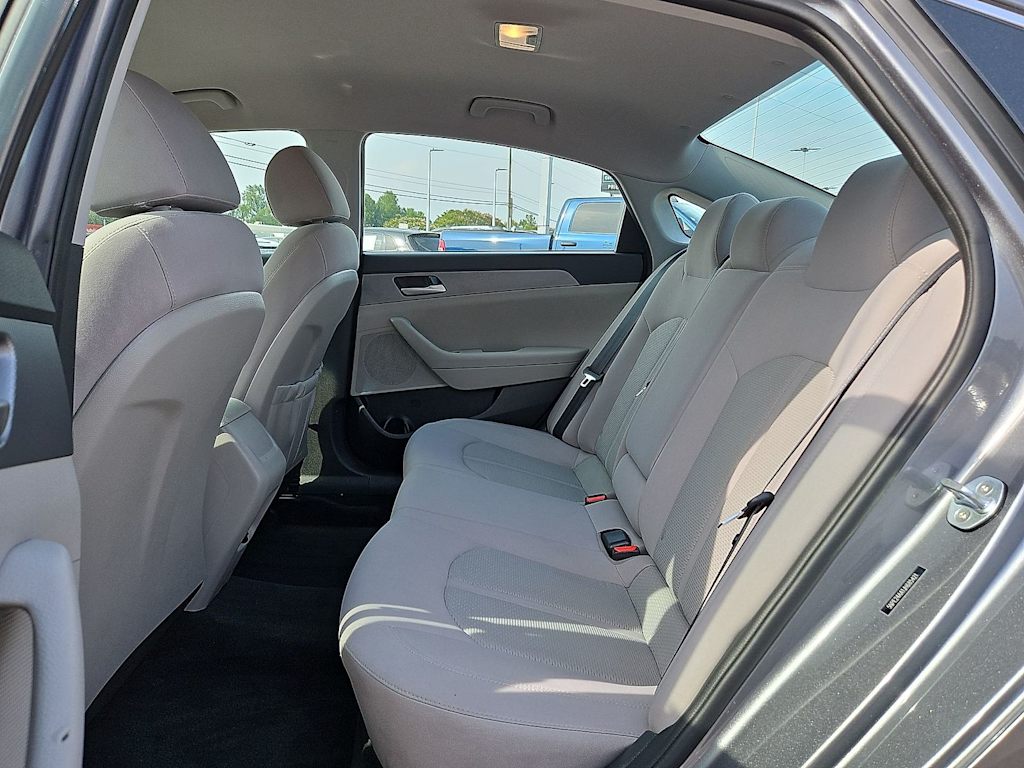 Thumbnail: 2018 Hyundai Sonata - 33