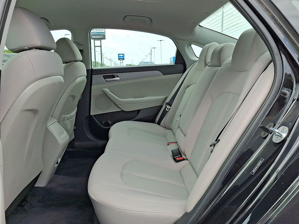 Thumbnail: 2018 Hyundai Sonata - 33