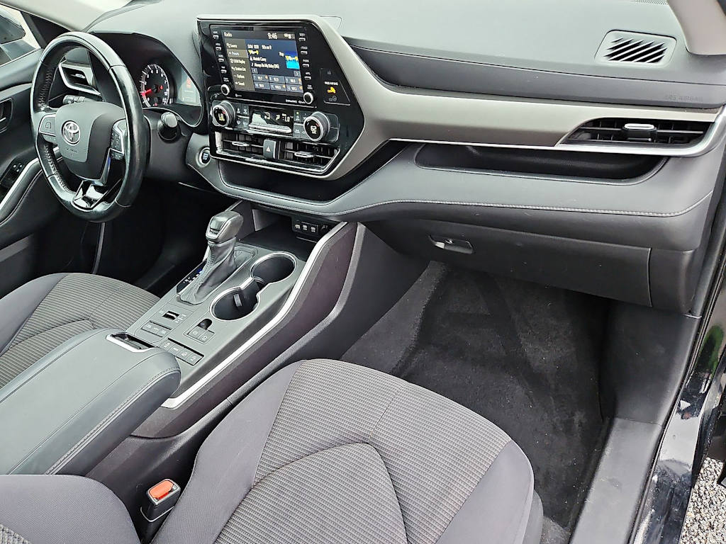 Thumbnail: 2021 Toyota Highlander - 35
