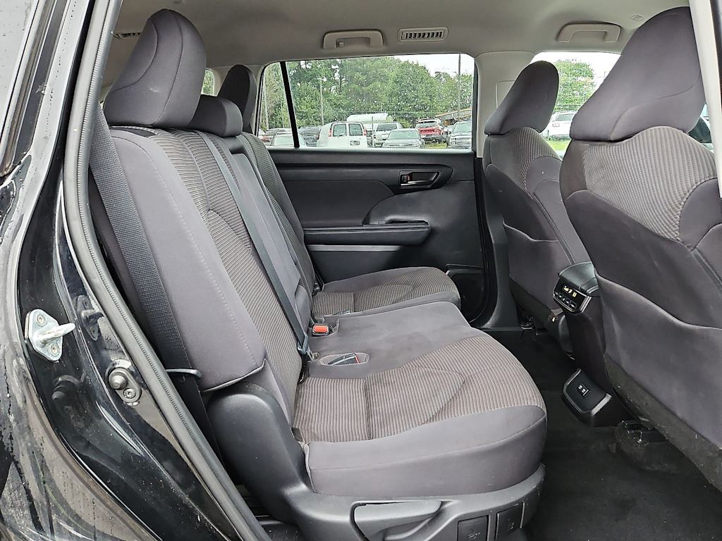 Thumbnail: 2021 Toyota Highlander - 34