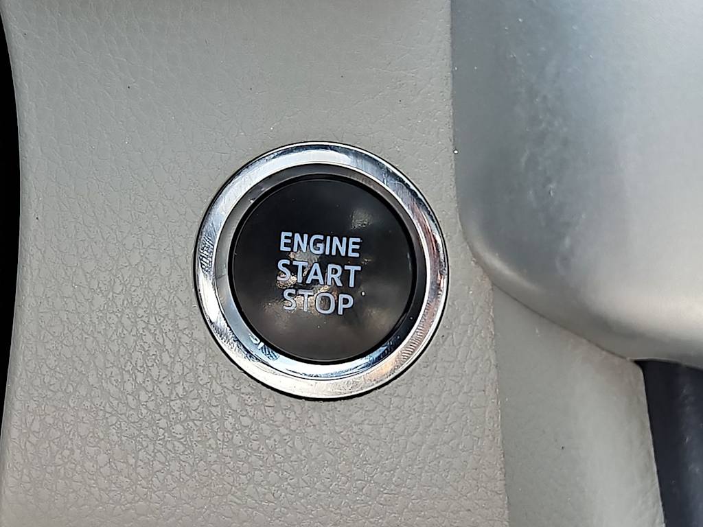 Thumbnail: 2019 Toyota Highlander - 29