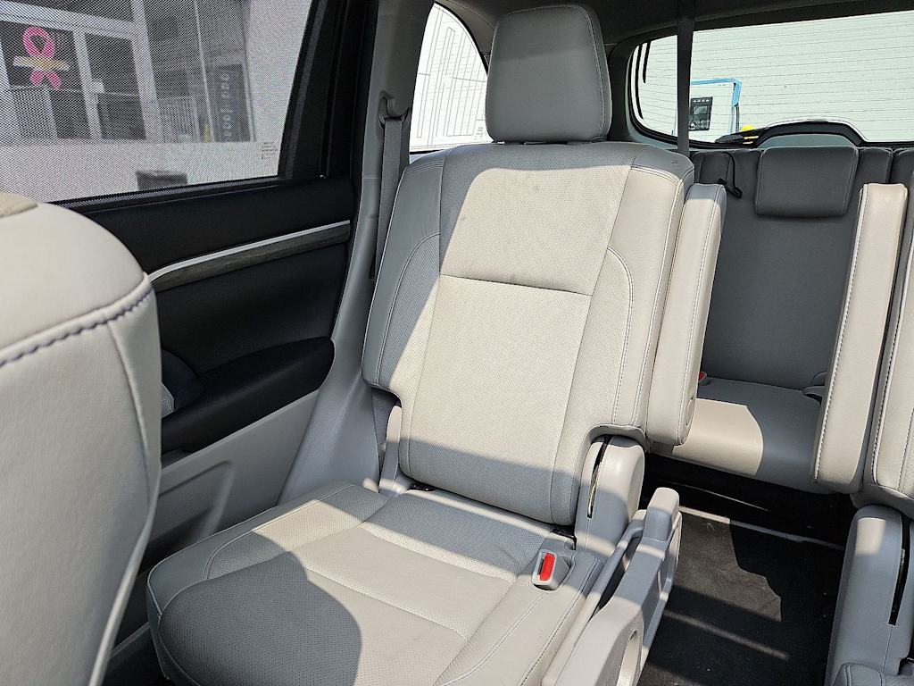 Thumbnail: 2019 Toyota Highlander - 12