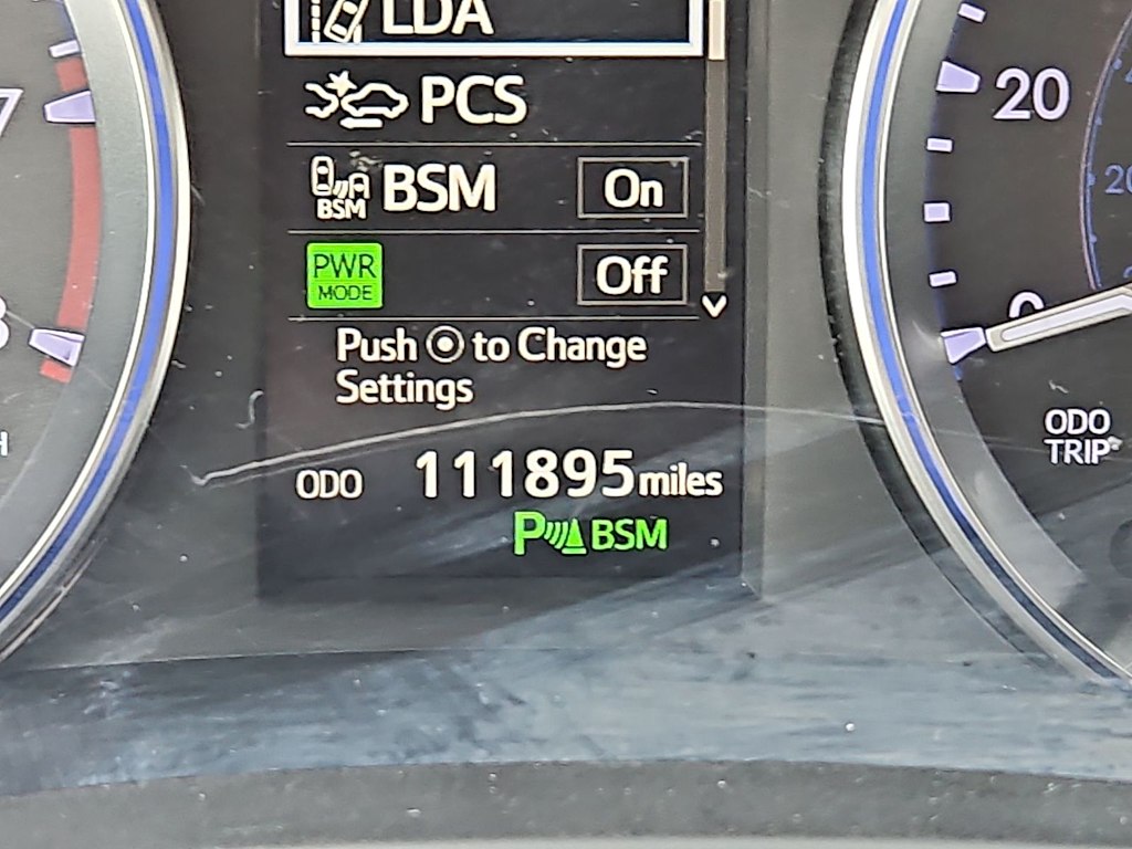 Thumbnail: 2019 Toyota Highlander - 25