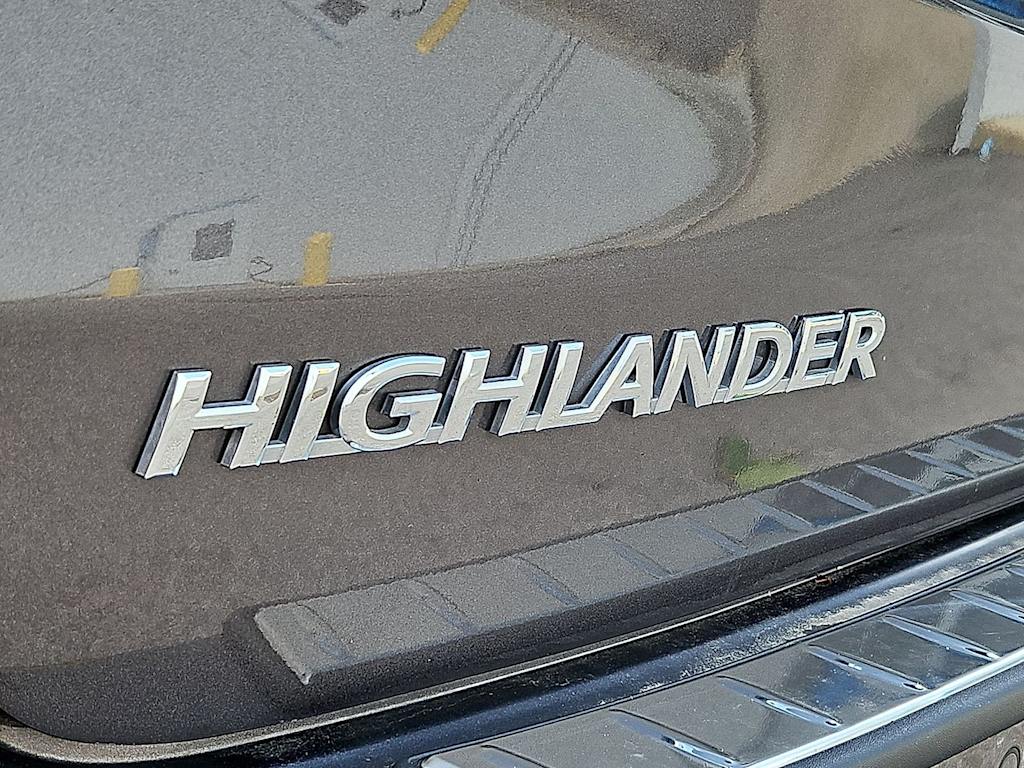 Thumbnail: 2019 Toyota Highlander - 40