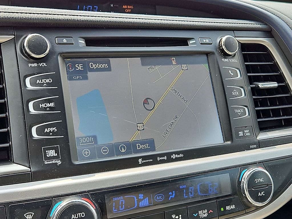 Thumbnail: 2019 Toyota Highlander - 26