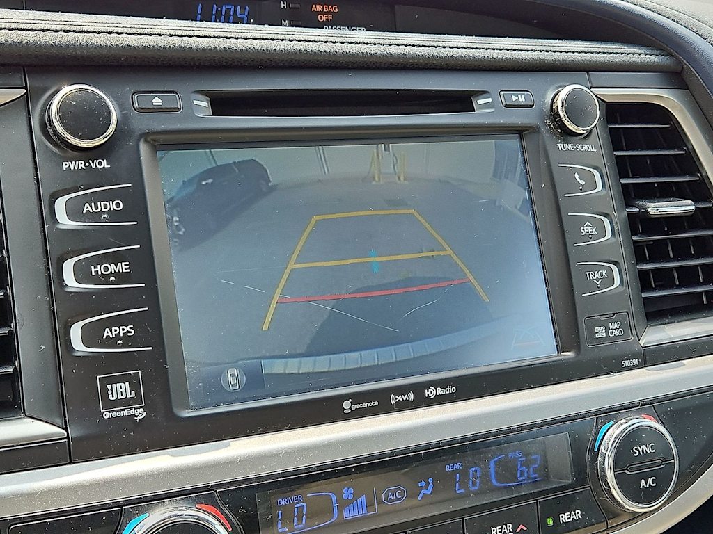 Thumbnail: 2019 Toyota Highlander - 27