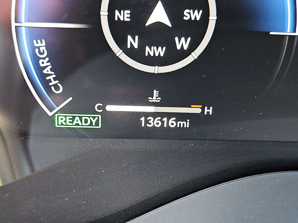 Thumbnail: 2025 Toyota Sienna - 27