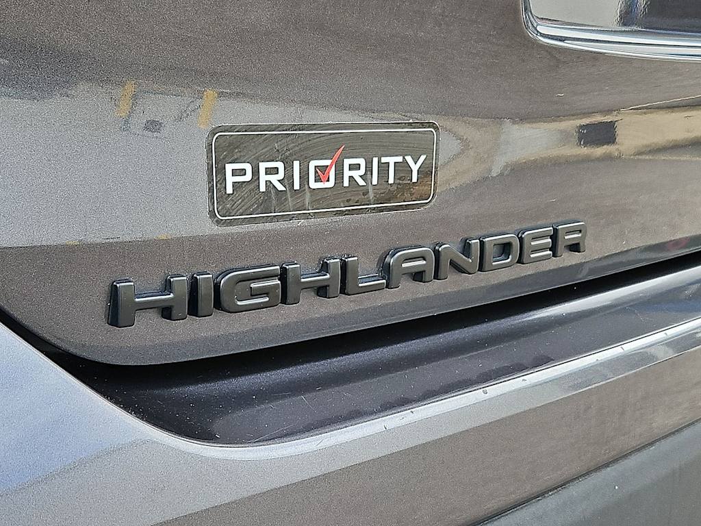 Thumbnail: 2021 Toyota Highlander - 39