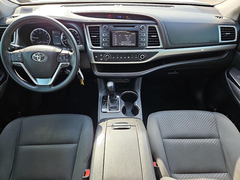 Thumbnail: 2017 Toyota Highlander - 8