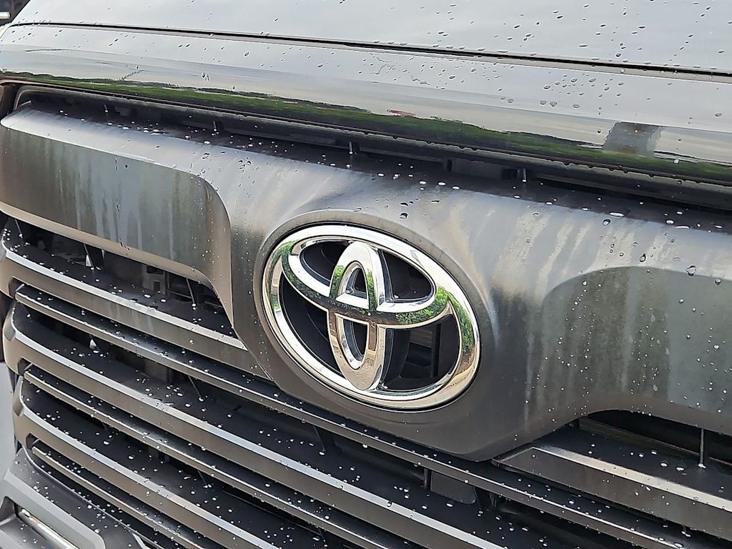 Thumbnail: 2022 Toyota Tundra - 5