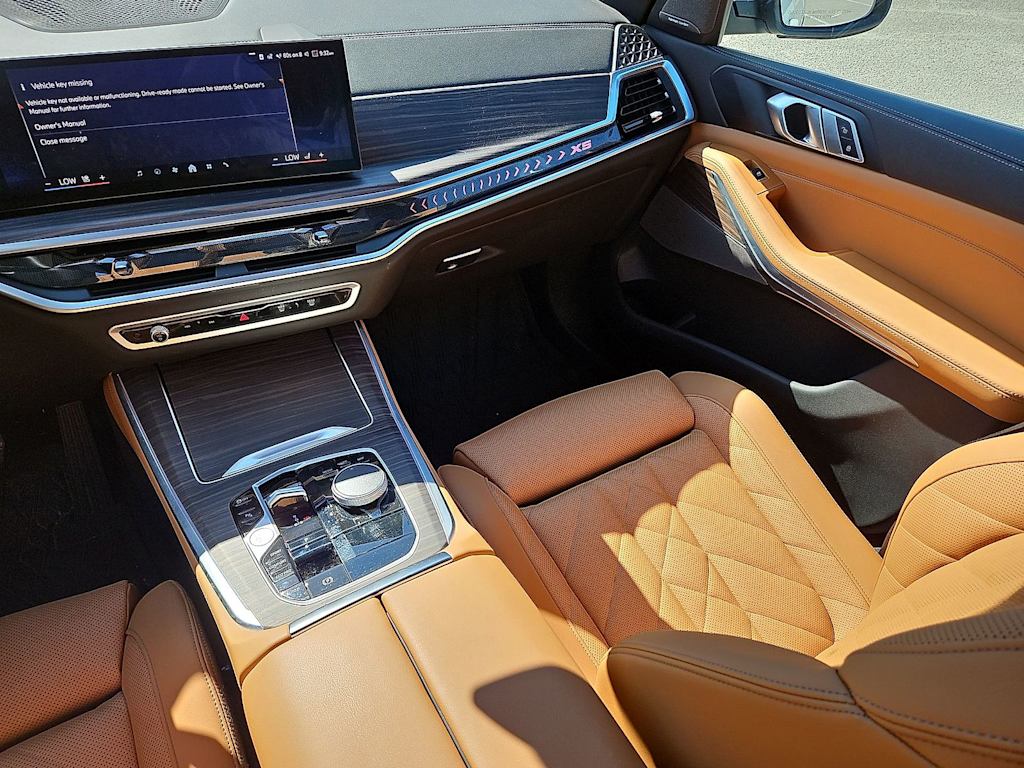 Thumbnail: 2025 BMW X5 - 16