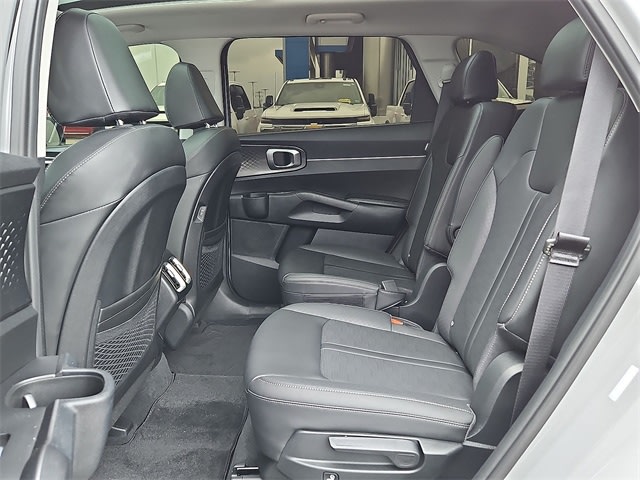 Thumbnail: 2025 Kia Sorento - 37