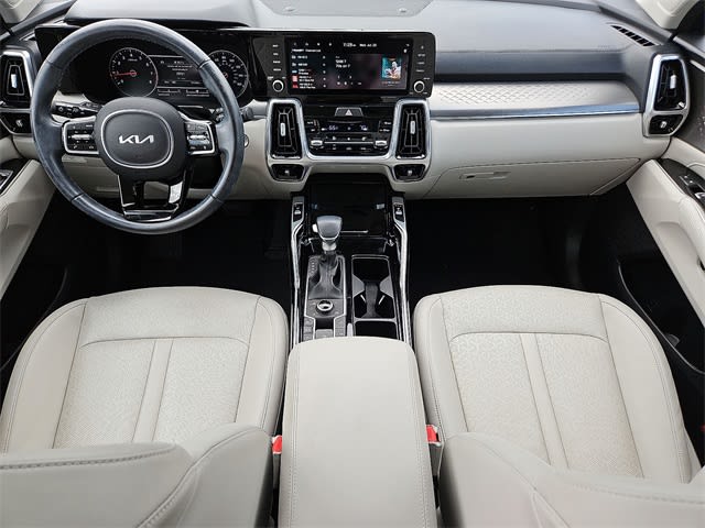 Thumbnail: 2022 Kia Sorento - 13