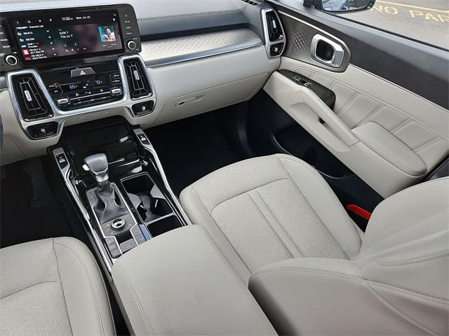 Thumbnail: 2022 Kia Sorento - 15