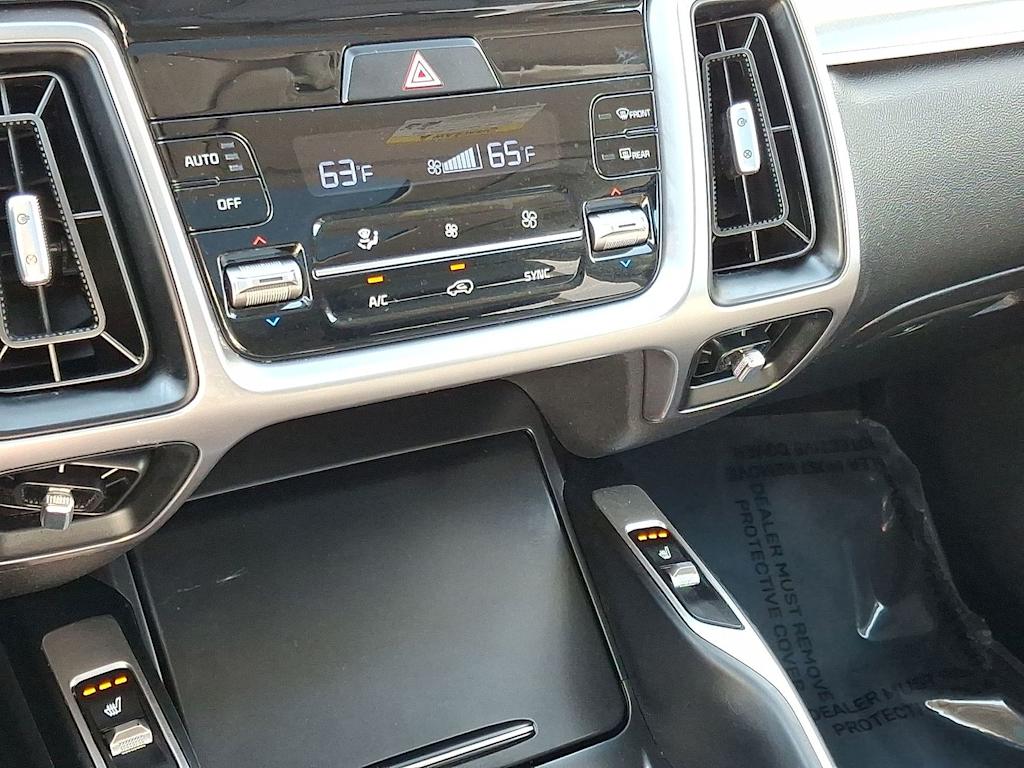 2023 Kia Sorento S - Photo 31