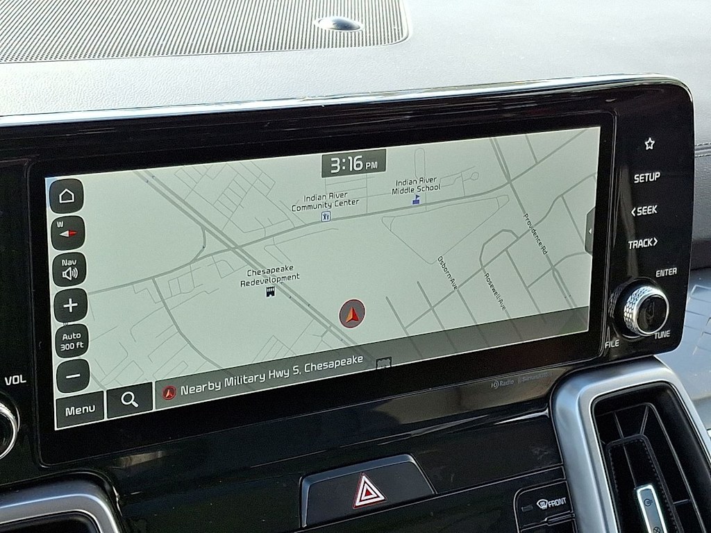 2023 Kia Sorento S - Photo 28