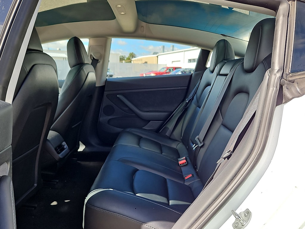 Thumbnail: 2023 Tesla Model 3 - 25